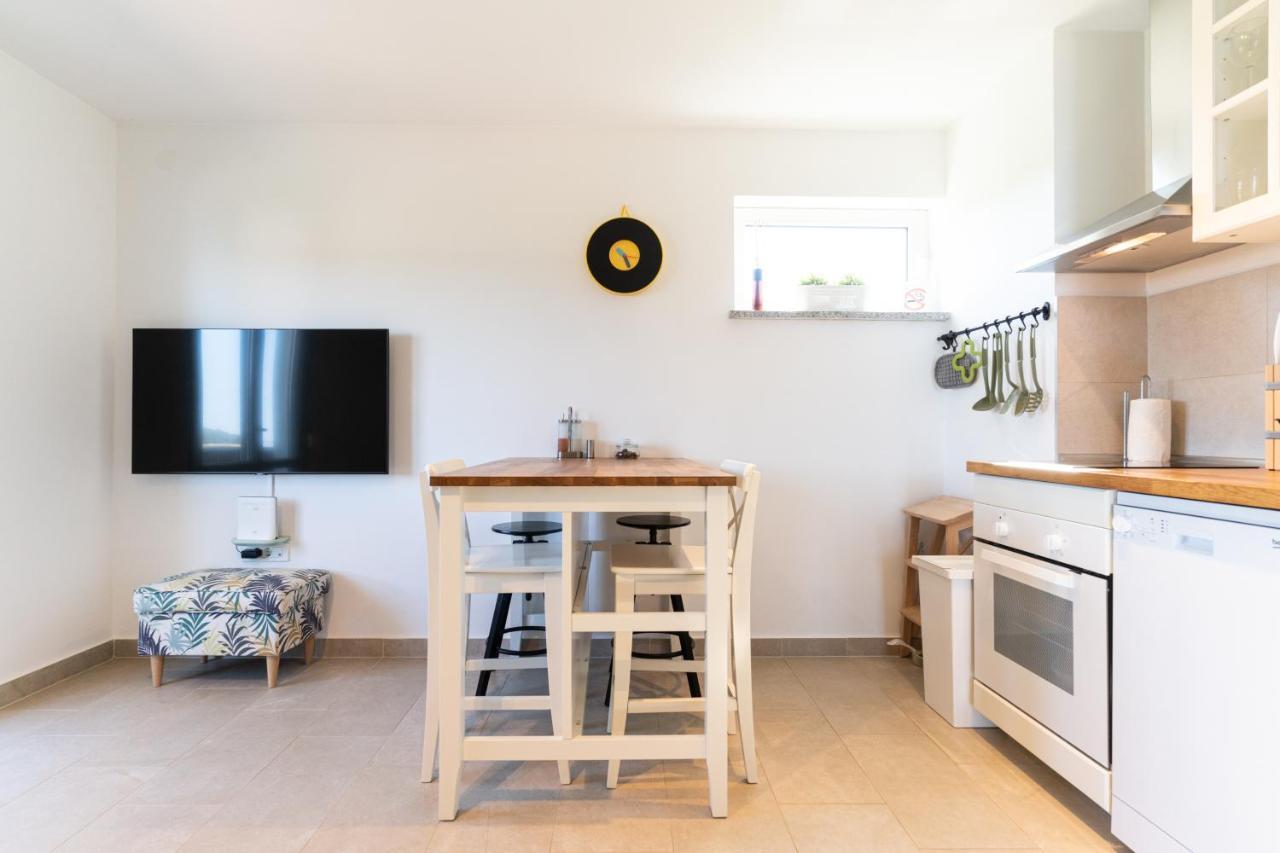 Apartment With A View روفينج المظهر الخارجي الصورة